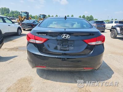 Zdjęcie 6 z 12 samochodu: 2013 HYUNDAI ELANTRA LIMITED VIN:5NPDH4AE3DH160832 - miniatura