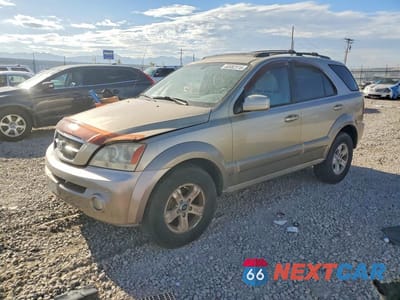 2003 KIA SORENTO LX KNDJC733635131760 - główne zdjęcie licytacji z USA - miniatura
