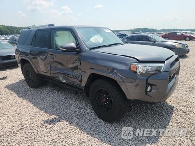 Czwarte zdjęcie samochodu z boku: 2020 TOYOTA 4RUNNER SR5 PREMIUM VIN:JTEBU5JR5L5815384 - miniatura