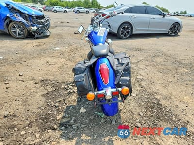 Czwarte zdjęcie samochodu z boku: 2015 HONDA VT1300 CR VIN:JH2SC6609FK500088 - miniatura