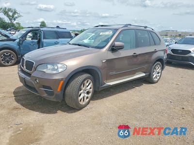2013 BMW X5 XDRIVE35I 5UXZV4C58D0B02368 - główne zdjęcie licytacji z USA - miniatura