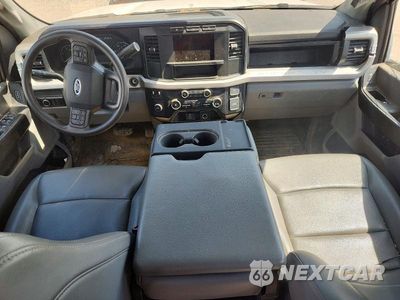 Zdjęcie 8 z 12 samochodu: 2024 FORD F350 SUPER DUTY VIN:1FD8W3GT9REG02619 - miniatura
