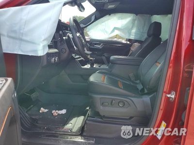 Zdjęcie 7 z 12 samochodu: 2025 GMC SIERRA K1500 AT4 VIN:3GTUUEE87SG288857 - miniatura