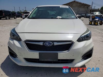 Piąte zdjęcie samochodu w środku: 2019 SUBARU IMPREZA VIN:4S3GTAB6XK3726365 - miniatura