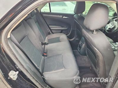 Zdjęcie 10 z 12 samochodu: 2018 CHRYSLER 300 VIN:2C3CCAAGXJH275396 - miniatura