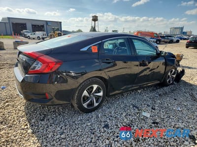 Trzecie zdjęcie samochodu z tyłu: 2019 HONDA CIVIC LX VIN:19XFC2F66KE000703 - miniatura