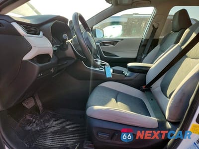 Zdjęcie 7 z 13 samochodu: 2022 TOYOTA RAV4 XLE VIN:4T3RWRFV3NU054134 - miniatura