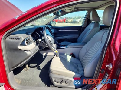 Zdjęcie 7 z 13 samochodu: 2018 TOYOTA CAMRY HYBRID SE VIN:4T1B21HK3JU506670 - miniatura