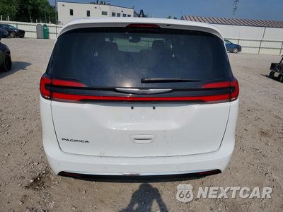 Zdjęcie 6 z 13 samochodu: 2023 CHRYSLER PACIFICA TOURING L VIN:2C4RC1BG2PR524510 - miniatura