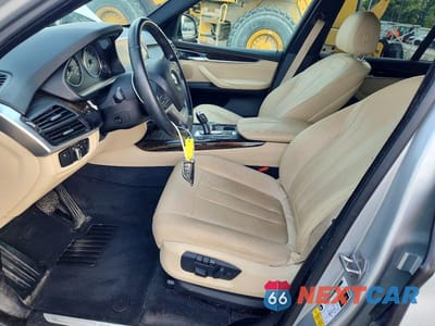 Zdjęcie 7 z 13 samochodu: 2017 BMW X5 SDRIVE35I VIN:5UXKR2C37H0X07087 - miniatura