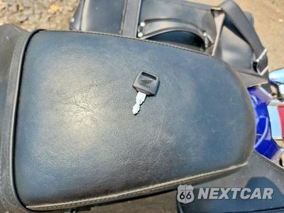 Zdjęcie 8 z 9 samochodu: 2015 HONDA VT1300 CR VIN:JH2SC6609FK500088 - miniatura