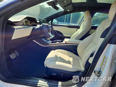 Zdjęcie 7 z 12 samochodu: 2023 TESLA MODEL S VIN:5YJSA1E56PF500319 - miniatura
