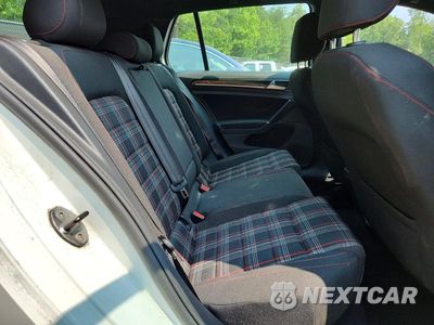 Zdjęcie 10 z 12 samochodu: 2017 VOLKSWAGEN GTI S VIN:3VW4T7AU5HM037537 - miniatura