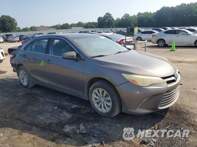 Czwarte zdjęcie samochodu z boku: 2016 TOYOTA CAMRY LE VIN:4T1BF1FK2GU541524 - miniatura