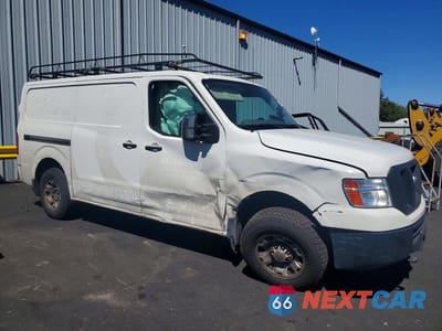 Czwarte zdjęcie samochodu z boku: 2016 NISSAN NV 3500 HD SV VIN:1N6AF0KY3GN810948 - miniatura
