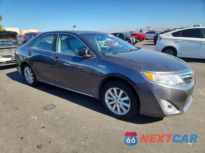 Czwarte zdjęcie samochodu z boku: 2014 TOYOTA CAMRY HYBRID XLE VIN:4T1BD1FK3EU116073 - miniatura