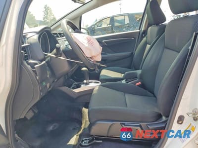Zdjęcie 7 z 13 samochodu: 2020 HONDA FIT LX VIN:3HGGK5H42LM722635 - miniatura