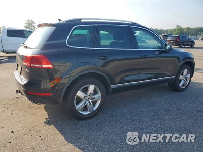 Trzecie zdjęcie samochodu z tyłu: 2013 VOLKSWAGEN TOUAREG V6 TDI VIN:WVGEP9BP8DD010334 - miniatura