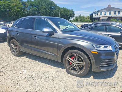 Czwarte zdjęcie samochodu z boku: 2018 AUDI SQ5 PREMIUM PLUS VIN:WA1A4AFY1J2202437 - miniatura