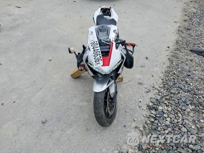 Piąte zdjęcie samochodu w środku: 2017 HONDA CBR1000 RR VIN:JH2SC7705HK000288 - miniatura