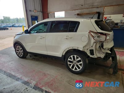 Drugie zdjęcie samochodu z przodu: 2015 KIA SPORTAGE LX VIN:KNDPB3AC9F7789784 - miniatura