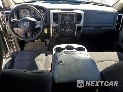 Zdjęcie 8 z 12 samochodu: 2019 RAM 1500 CLASSIC SLT VIN:1C6RR7GG3KS688681 - miniatura