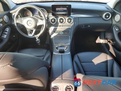 Zdjęcie 8 z 12 samochodu: 2015 MERCEDES-BENZ C 300 4MATIC VIN:55SWF4KB6FU056676 - miniatura