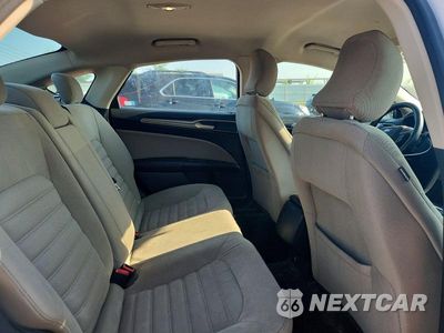 Zdjęcie 10 z 12 samochodu: 2017 FORD FUSION S VIN:3FA6P0G73HR372359 - miniatura