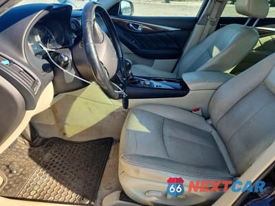 Zdjęcie 7 z 12 samochodu: 2014 INFINITI Q50 PREMIUM VIN:JN1BV7AR8EM697985 - miniatura
