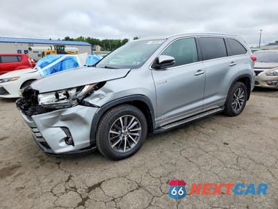 2017 TOYOTA HIGHLANDER HYBRID XLE 5TDJGRFHXHS036417 - główne zdjęcie licytacji z USA - miniatura