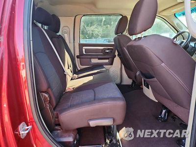 Zdjęcie 10 z 12 samochodu: 2014 RAM 3500 SLT VIN:3C63RRLL7EG215950 - miniatura