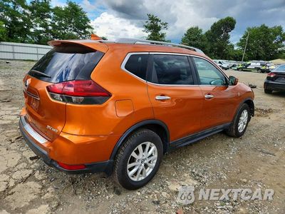 Trzecie zdjęcie samochodu z tyłu: 2018 NISSAN ROGUE SV VIN:5N1AT2MV8JC820500 - miniatura