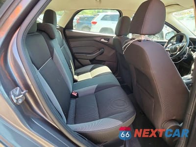 Zdjęcie 10 z 12 samochodu: 2013 FORD FOCUS SE VIN:1FADP3K28DL305043 - miniatura