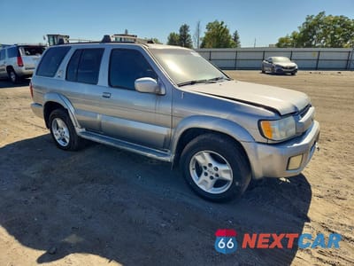 Czwarte zdjęcie samochodu z boku: 2001 INFINITI QX4 BASE VIN:JNRDR09X61W202332 - miniatura