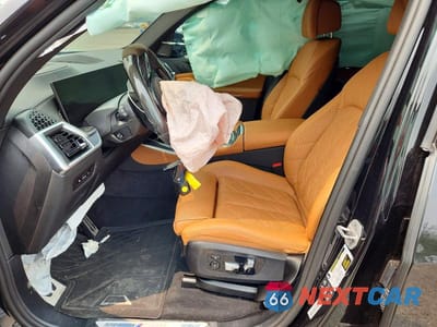 Zdjęcie 7 z 13 samochodu: 2026 BMW X5 M60I VIN:5UX33EU08T9163411 - miniatura
