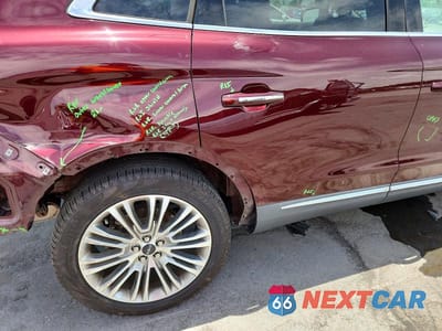 Zdjęcie 10 z 12 samochodu: 2017 LINCOLN MKX RESERVE VIN:2LMPJ6LR1HBL44312 - miniatura