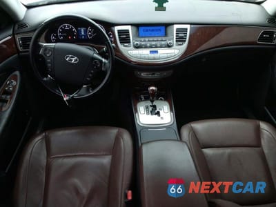 Zdjęcie 8 z 12 samochodu: 2010 HYUNDAI GENESIS 3.8L VIN:KMHGC4DE8AU086862 - miniatura