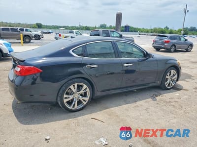 Trzecie zdjęcie samochodu z tyłu: 2011 INFINITI M56 BASE VIN:JN1AY1AP7BM520354 - miniatura