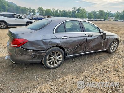 Trzecie zdjęcie samochodu z tyłu: 2019 MERCEDES-BENZ E 300 4MATIC VIN:WDDZF4KB1KA577067 - miniatura