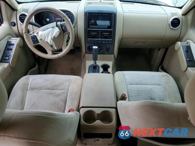 Zdjęcie 8 z 13 samochodu: 2008 FORD EXPLORER XLT VIN:1FMEU73E38UA86785 - miniatura