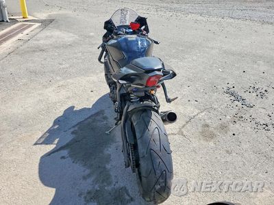 Czwarte zdjęcie samochodu z boku: 2024 YAMAHA YZF R1 VIN:JYARN66E7RA004516 - miniatura