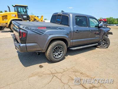 Trzecie zdjęcie samochodu z tyłu: 2016 TOYOTA TACOMA SR5 V6 VIN:5TFCZ5AN3GX018875 - miniatura