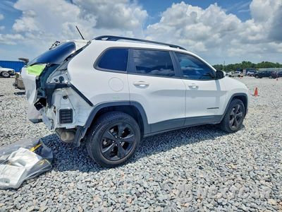 Trzecie zdjęcie samochodu z tyłu: 2018 JEEP CHEROKEE LATITUDE VIN:1C4PJMCB4JD502083 - miniatura