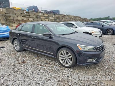 Czwarte zdjęcie samochodu z boku: 2018 VOLKSWAGEN PASSAT SEL PREMIUM VIN:1VWCA7A33JC041733 - miniatura