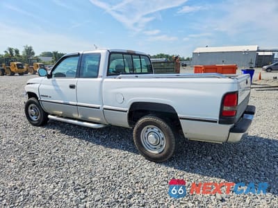 Drugie zdjęcie samochodu z przodu: 1996 DODGE RAM 2500 VIN:1B7KC23Z3TJ143917 - miniatura