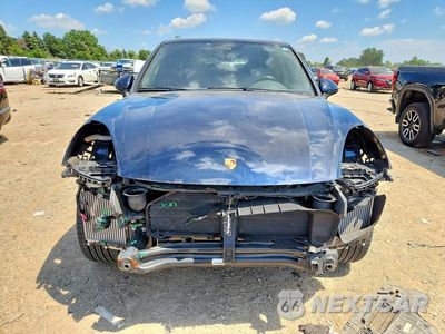 Piąte zdjęcie samochodu w środku: 2017 PORSCHE CAYENNE S VIN:WP1AB2A22HLA50708 - miniatura