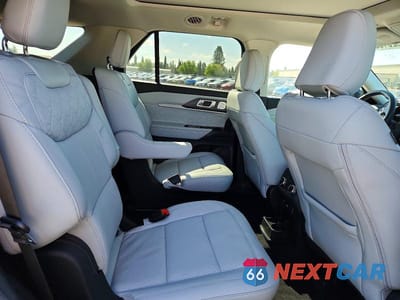 Zdjęcie 10 z 12 samochodu: 2025 FORD EXPLORER PLATINUM VIN:1FMWK8HC1SGC48037 - miniatura
