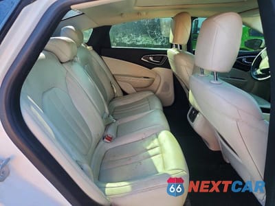 Zdjęcie 10 z 13 samochodu: 2016 CHRYSLER 200 C VIN:1C3CCCCG9GN124350 - miniatura