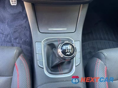 Zdjęcie 11 z 14 samochodu: 2019 HYUNDAI ELANTRA GT N LINE VIN:KMHH55LC8KU106159 - miniatura