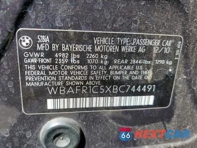 Zdjęcie 12 z 12 samochodu: 2011 BMW 528 I VIN:WBAFR1C5XBC744491 - miniatura